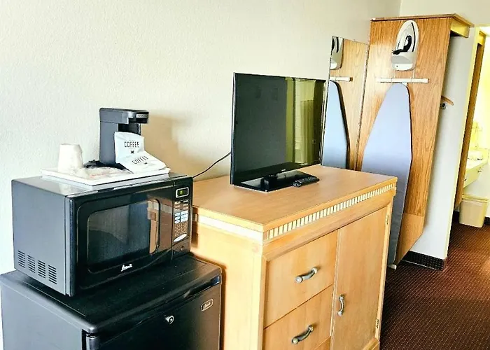 Affordable 3* Evanston
